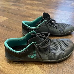 Vivo barefoot running shoes
